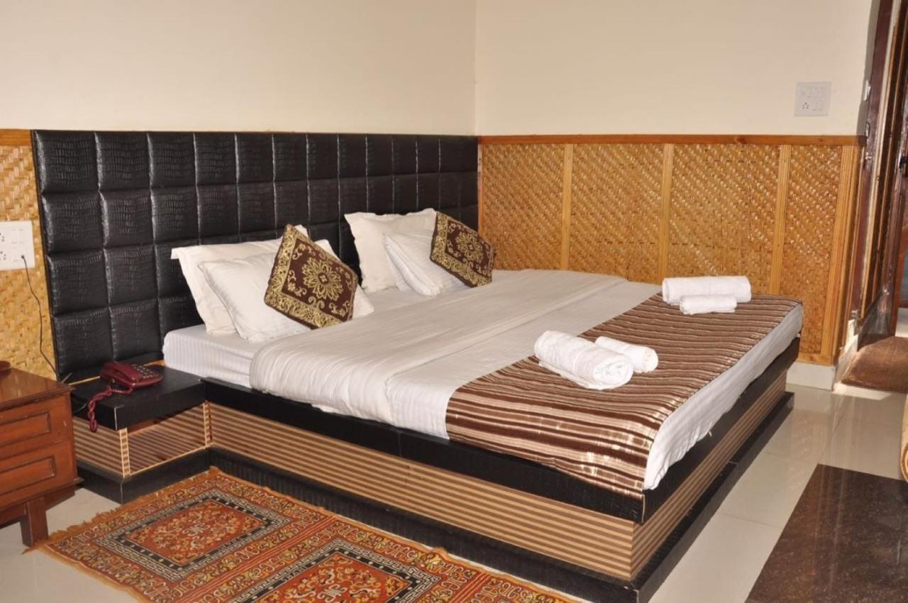 Himalaya Mount View Resort Kausani Exterior foto